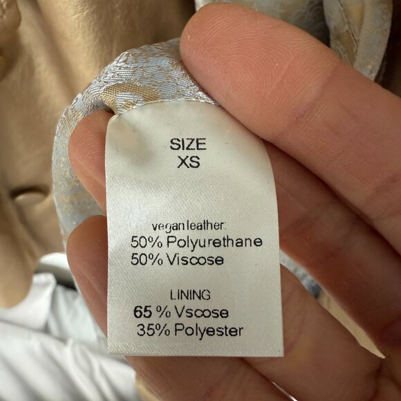 Aggi by Halewski Collins Short Vegan Leather Jacket - Picture 5 of 8